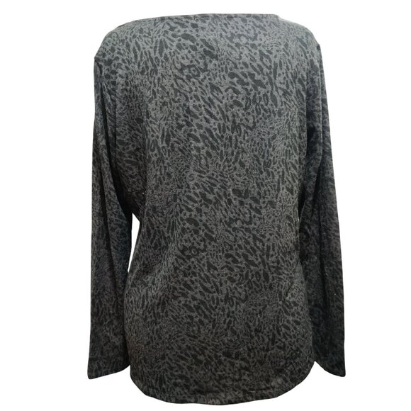 Max & Mia L Black Gray Leopard Print Long Sleeve Boat Neck Twist Hem Knit Top - Picture 6 of 8